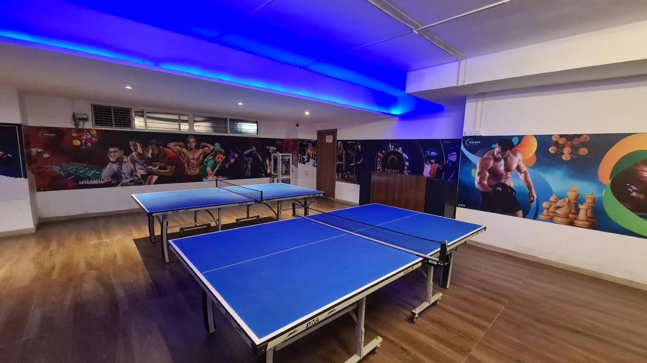 Galaxy Club & Hotel Bijāpur Esterno foto